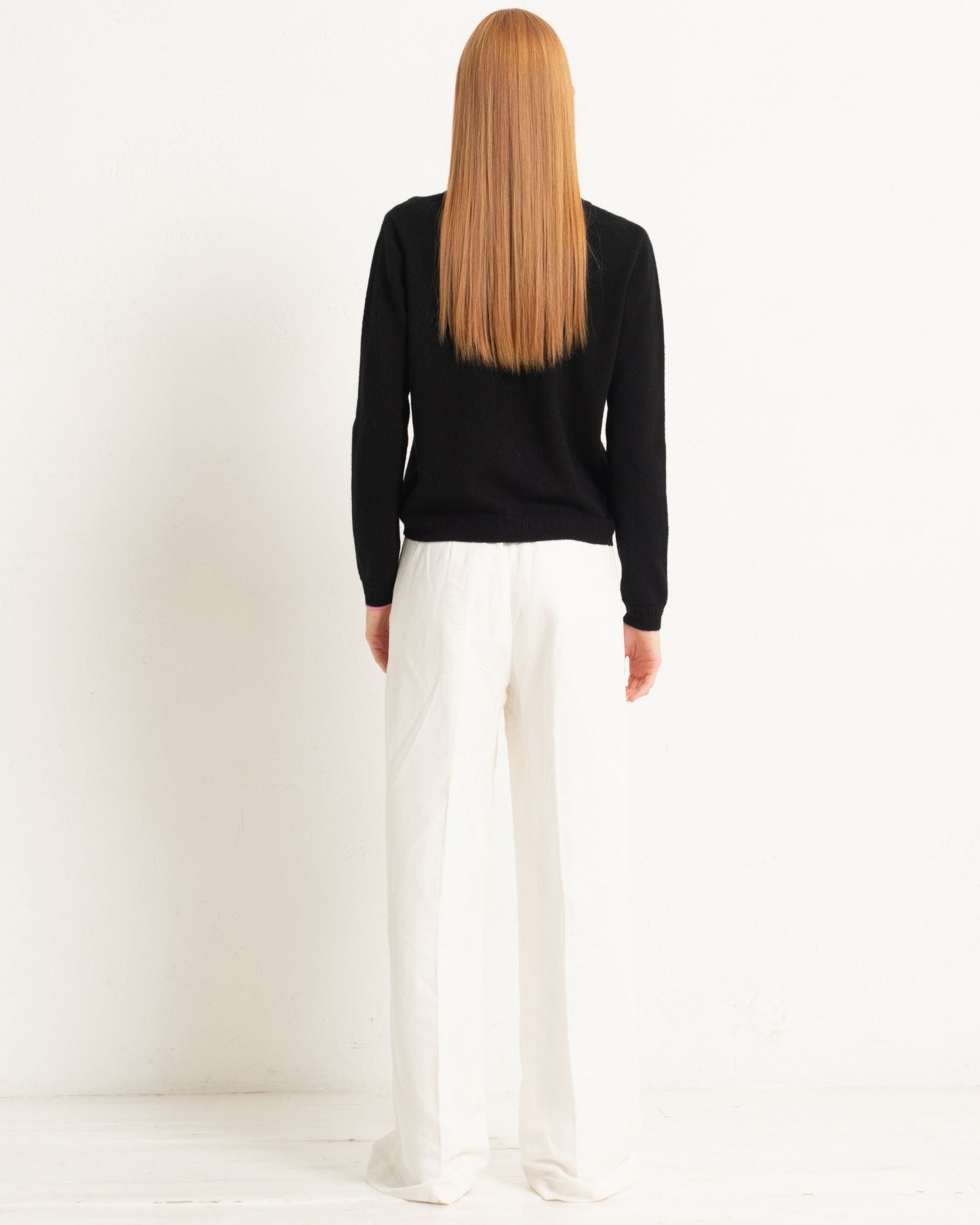 Cashmere Classic Crew Cardigan Jet Black