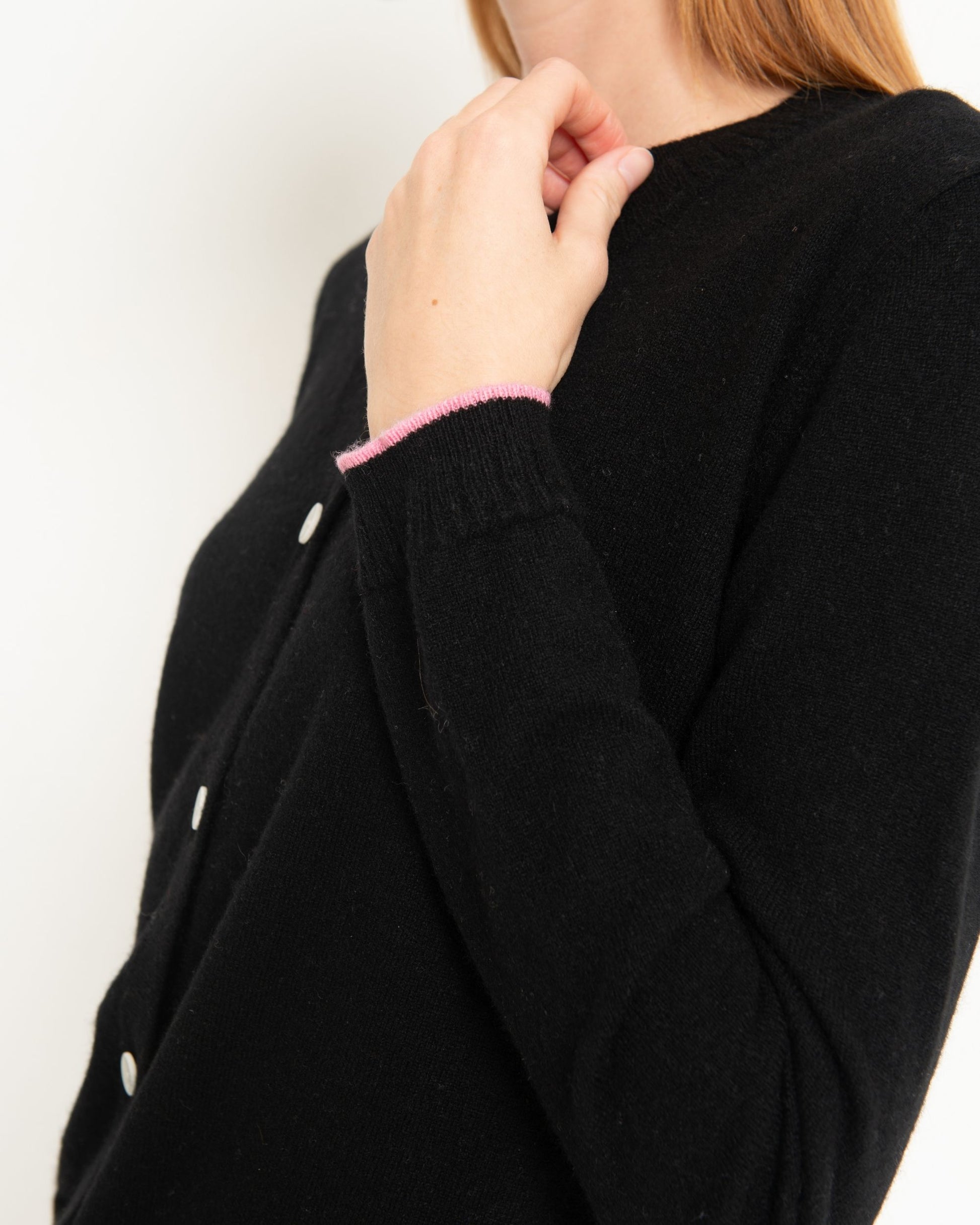 Cashmere Classic Crew Cardigan Jet Black