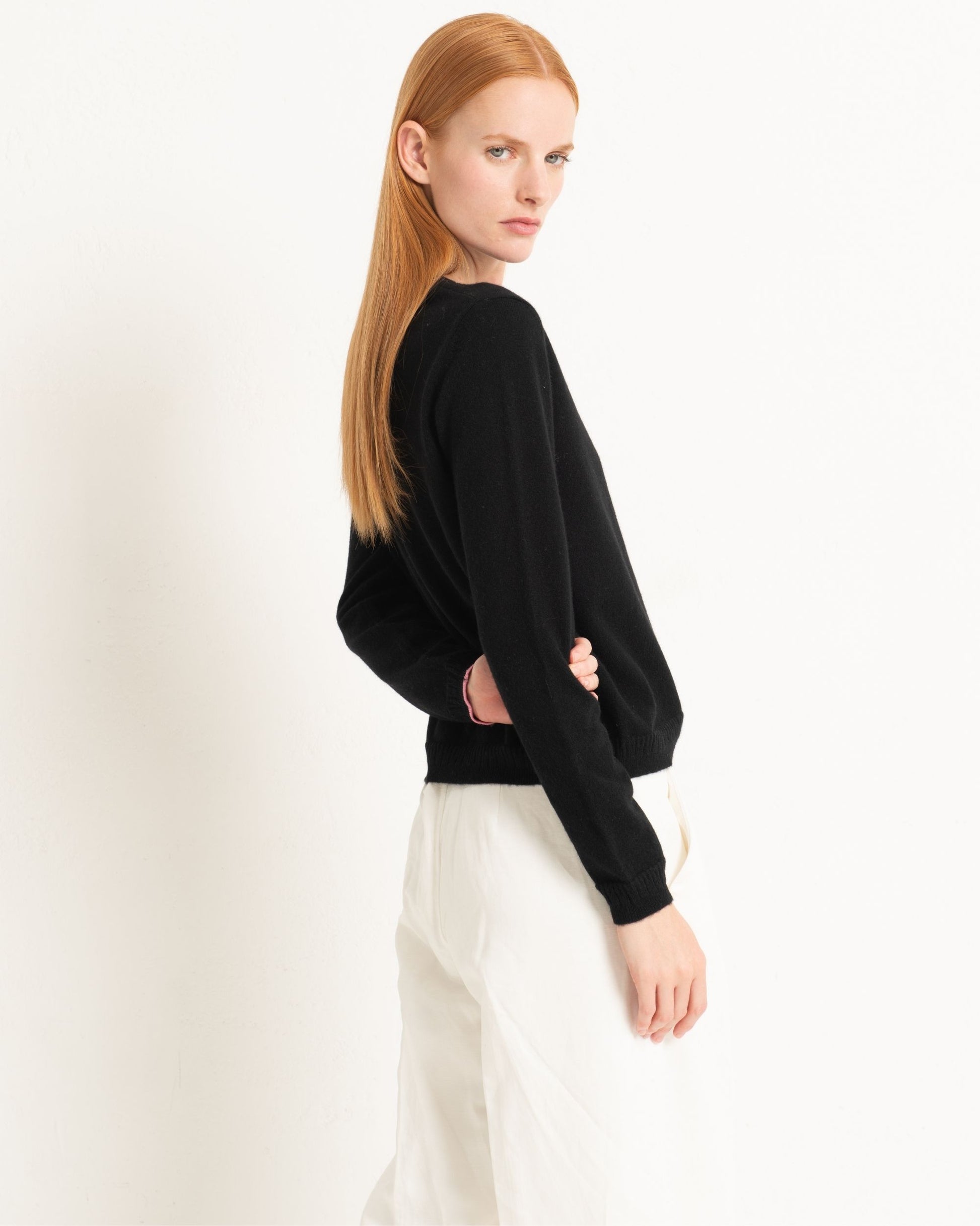 Cashmere Classic Crew Cardigan Jet Black