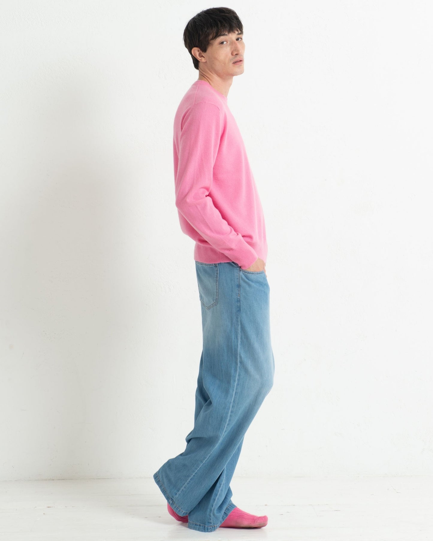 Mens Cashmere Boyfriend Crew Sweatshirt Baker Miller Pink