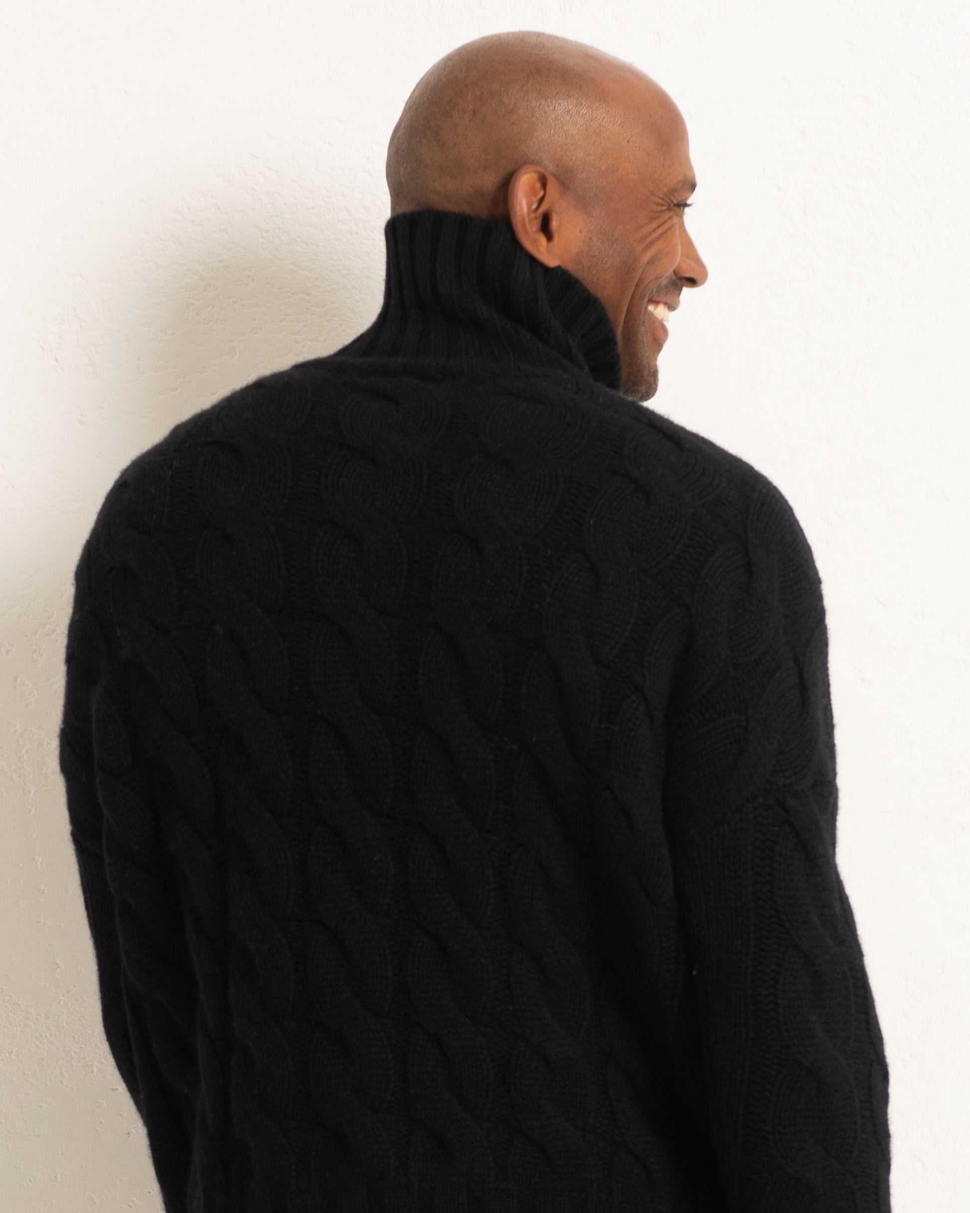 Men's Cashmere Cable Sweater Jet Black