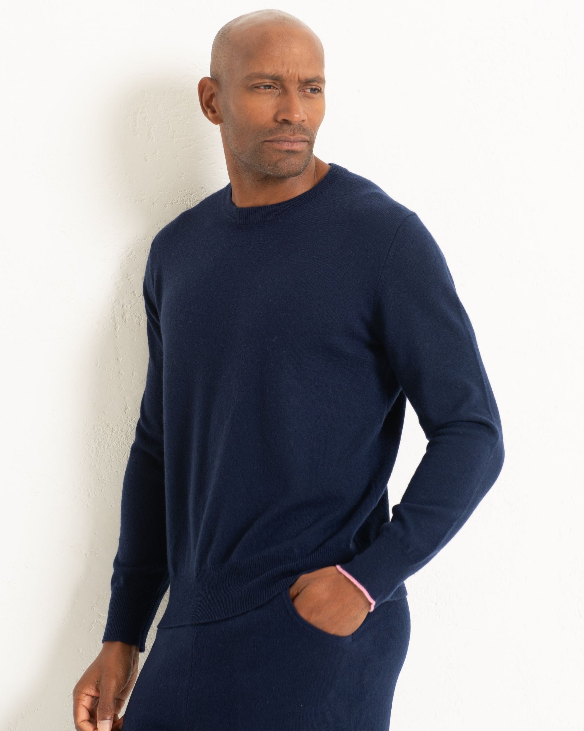 Men's Cashmere Boyfriend Crew Sweater Midnight Blue
