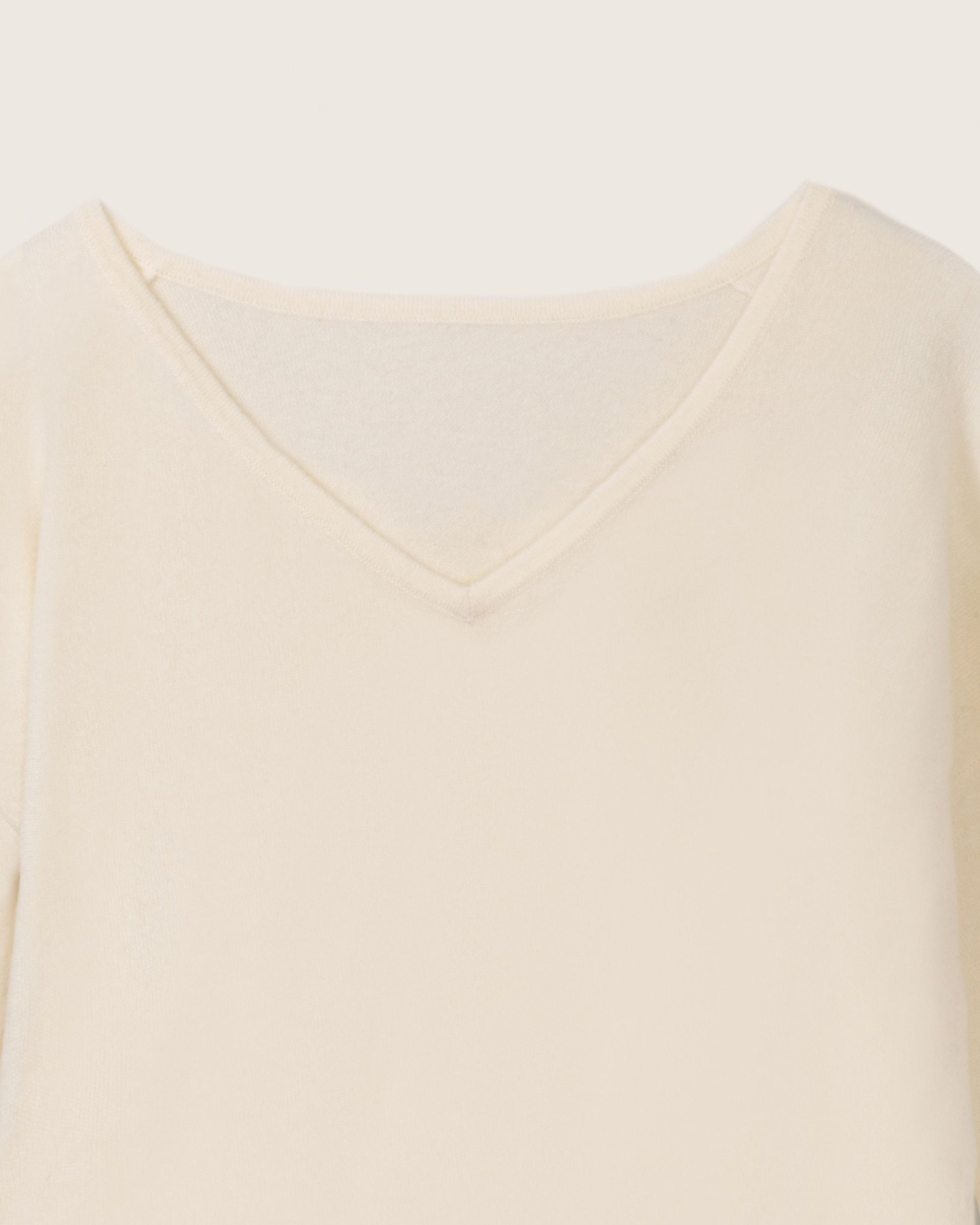 Cashmere Slouchy V Sweater Chalk White