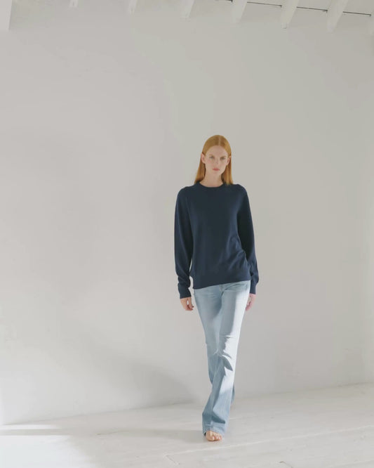 Cashmere Boyfriend Crew Sweater Midnight Blue