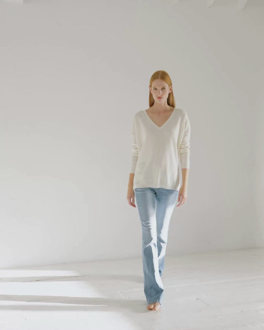 Cashmere Slouchy V Sweater Chalk White